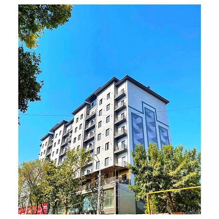 Blueloft 47 L Studio With Balcony Tashkent Bagian luar foto
